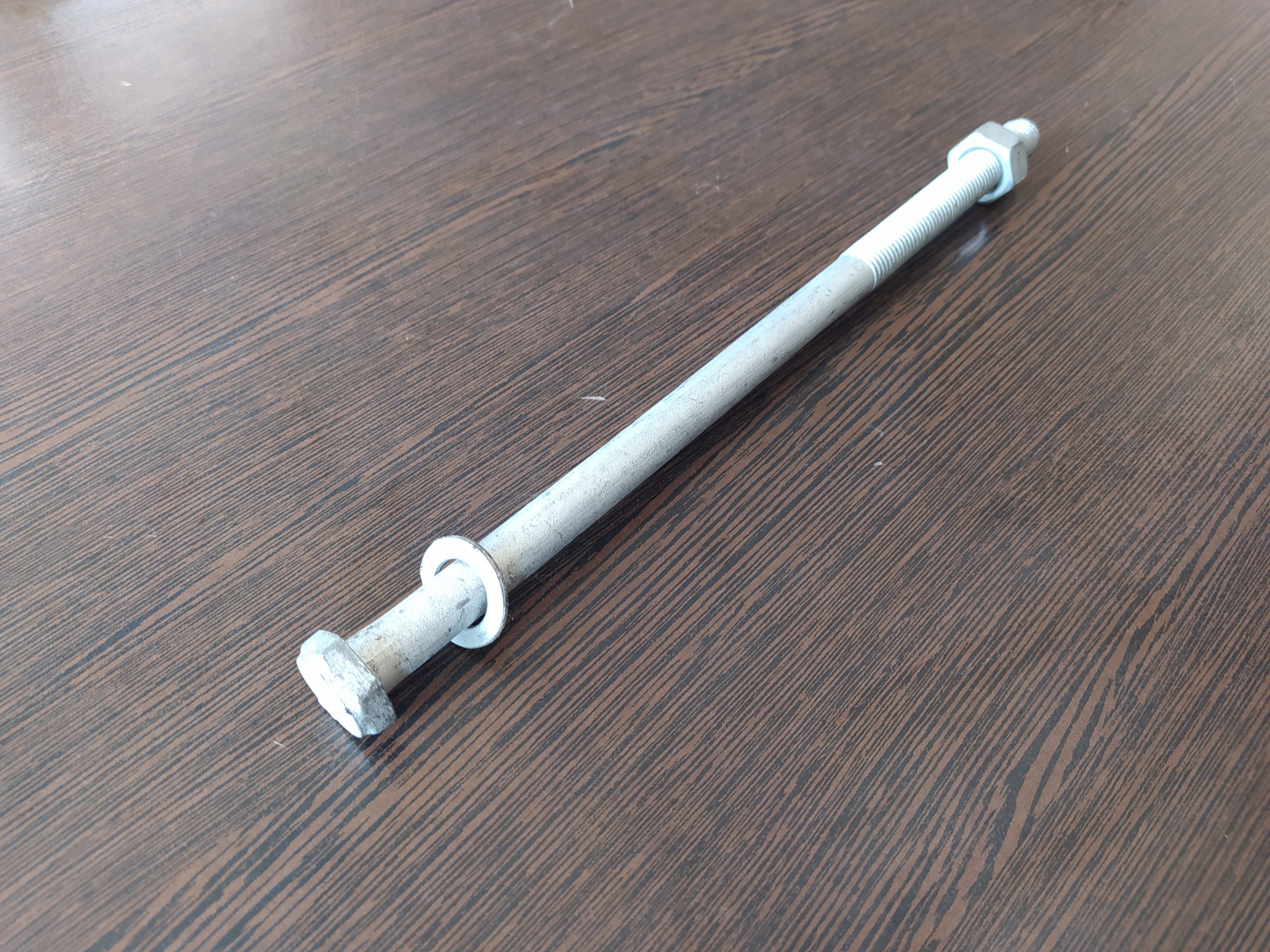پیچ و مهره یکسر 300*16 پشت کلفت 1 پیچ و مهره یکسر 300*16 پشت کلفت